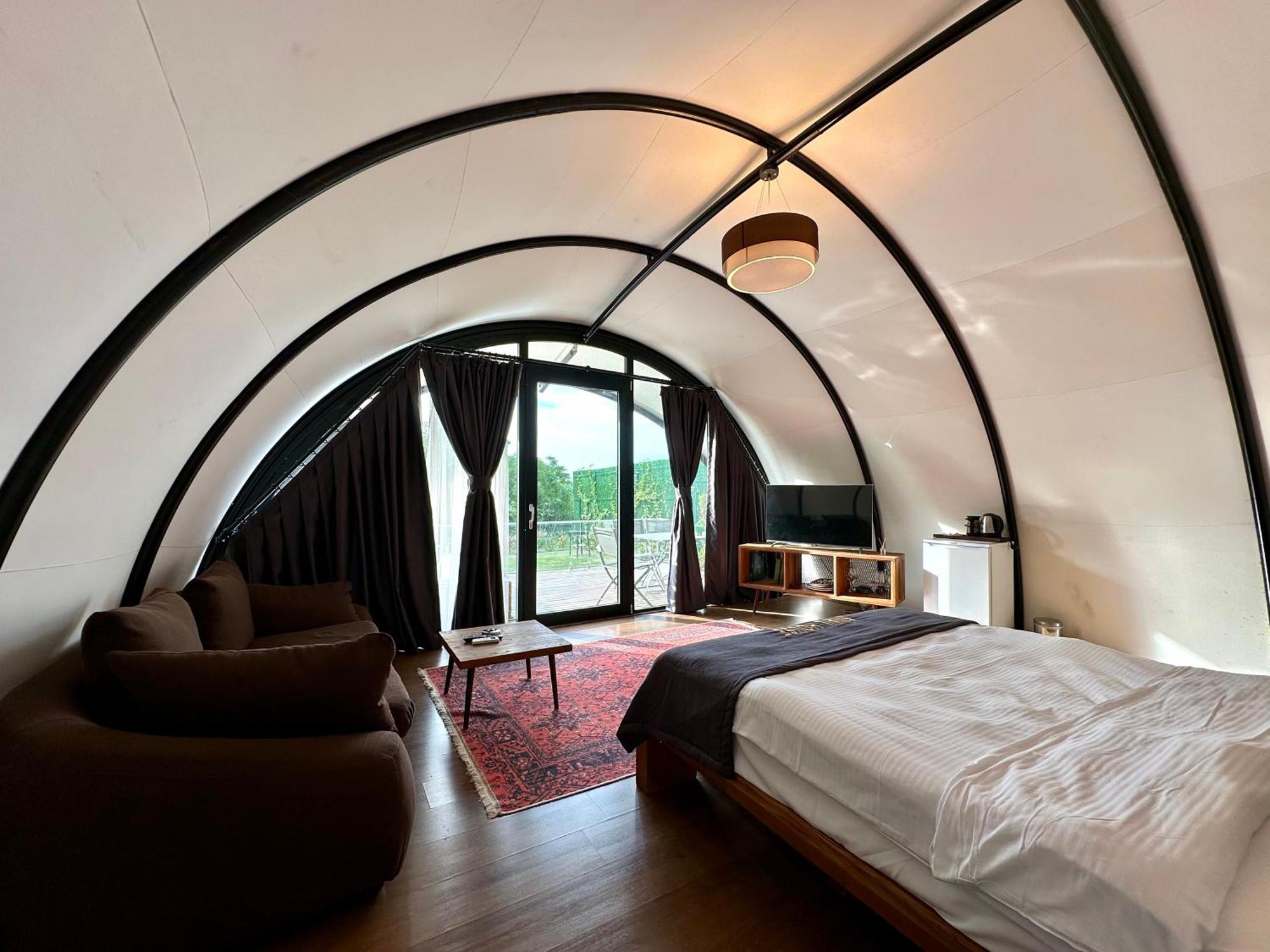 לינה וארוחת בוקר Snail House ספנג'ה מראה חיצוני תמונה